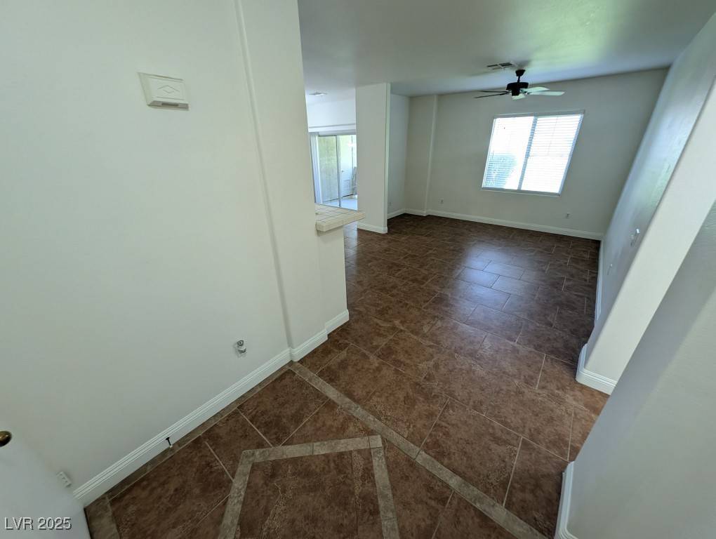 Las Vegas, NV 89144,905 Duckhorn CT #103
