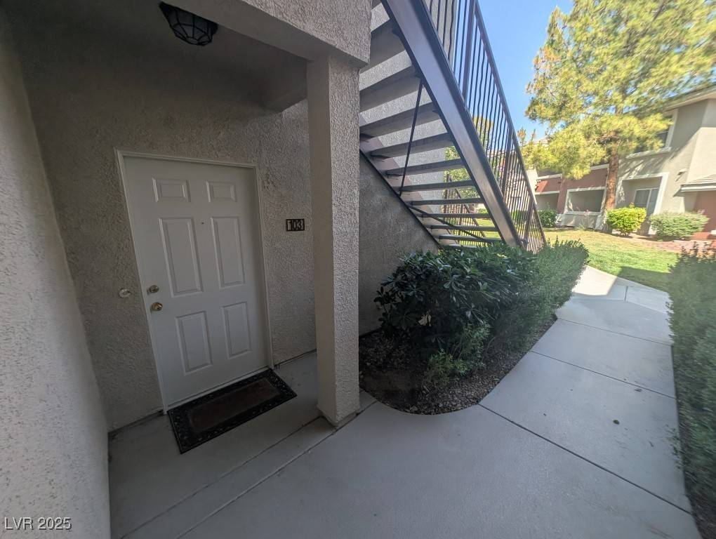 Las Vegas, NV 89144,905 Duckhorn CT #103