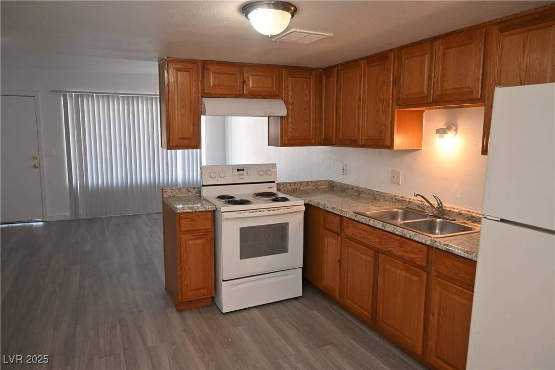 North Las Vegas, NV 89030,3101 E Carey AVE