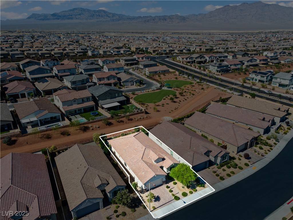 Las Vegas, NV 89166,10416 Skye Arroyo AVE