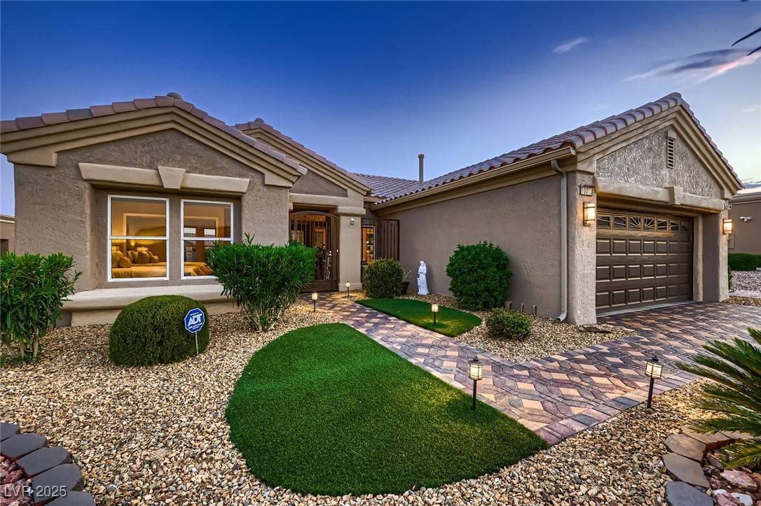 Las Vegas, NV 89134,10013 Hunter Springs DR