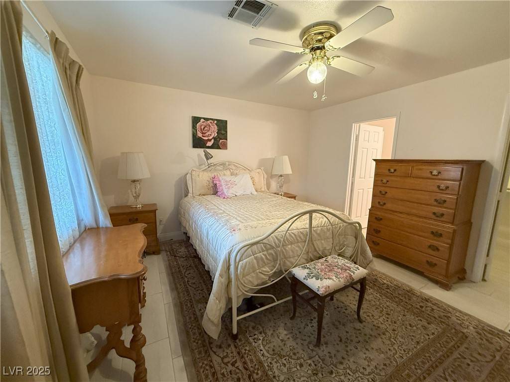 Las Vegas, NV 89108,5424 Comchec WAY #101