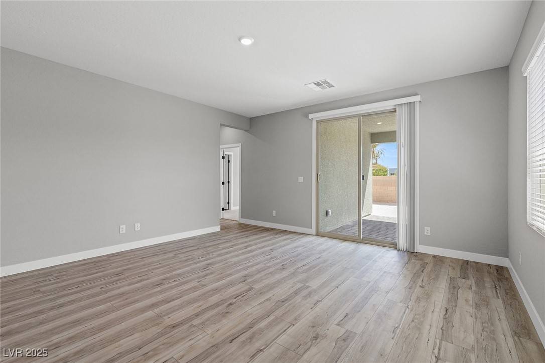 North Las Vegas, NV 89032,3236 Lahontan ST