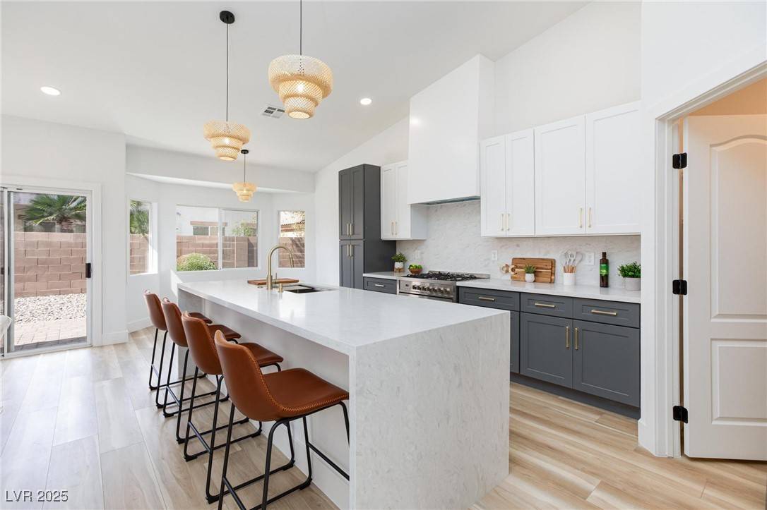 Las Vegas, NV 89141,4176 Demoline CIR