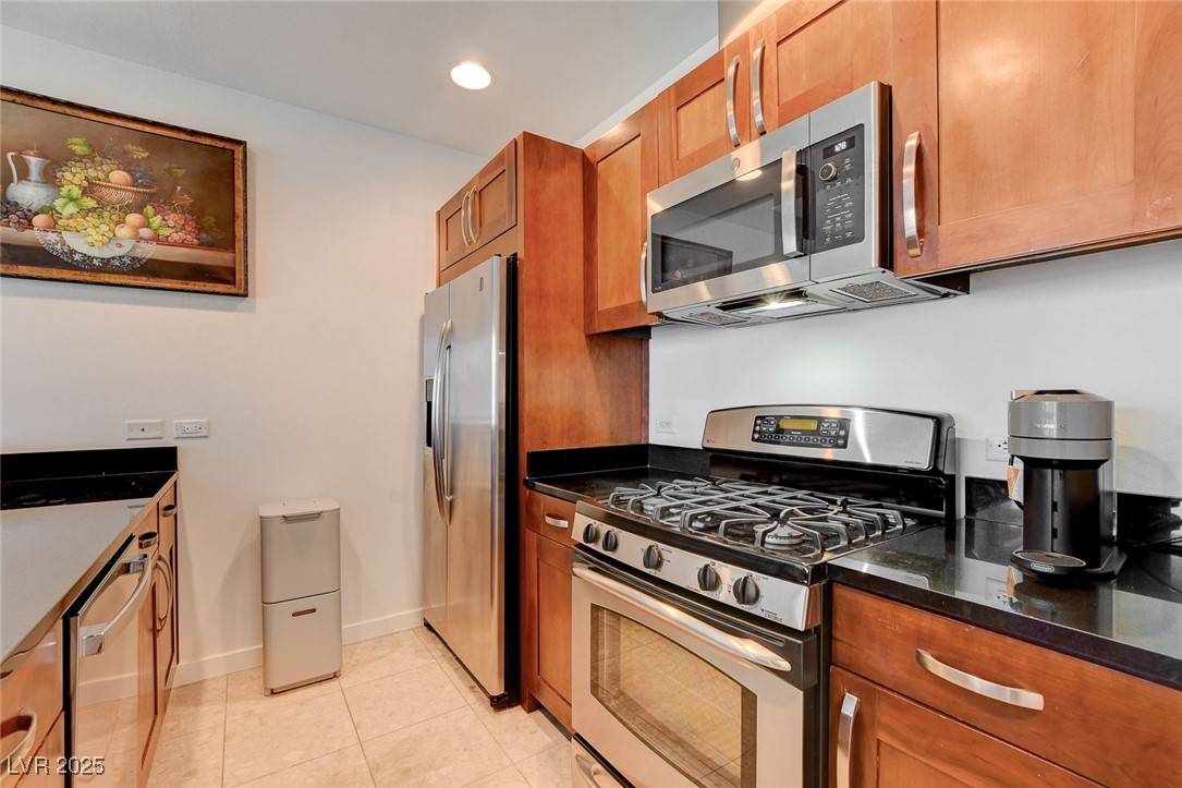 Las Vegas, NV 89103,4525 Dean Martin DR #901