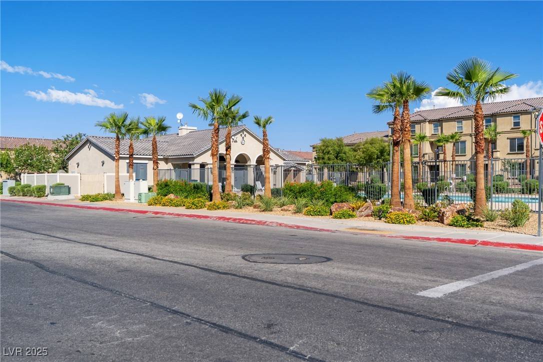 Las Vegas, NV 89115,4559 Dover Straight ST