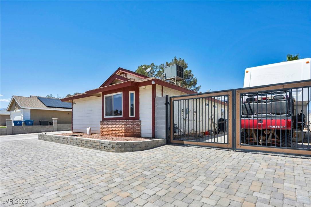 Las Vegas, NV 89130,5876 Tippin DR