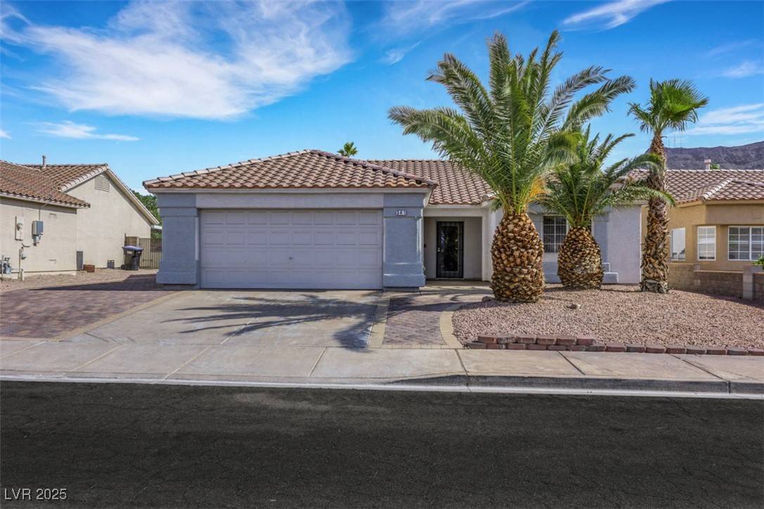 Henderson, NV 89015,341 Waterwheel Falls DR