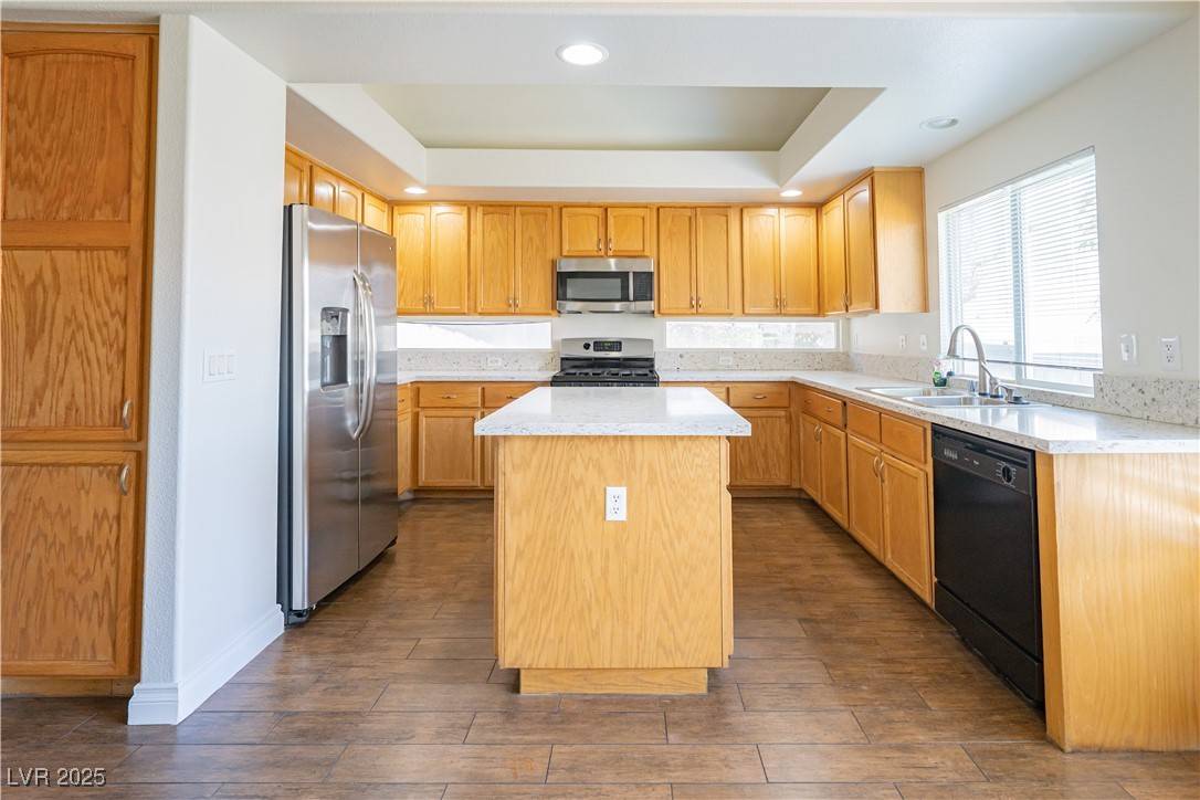 Las Vegas, NV 89183,9762 Silver Lasso ST