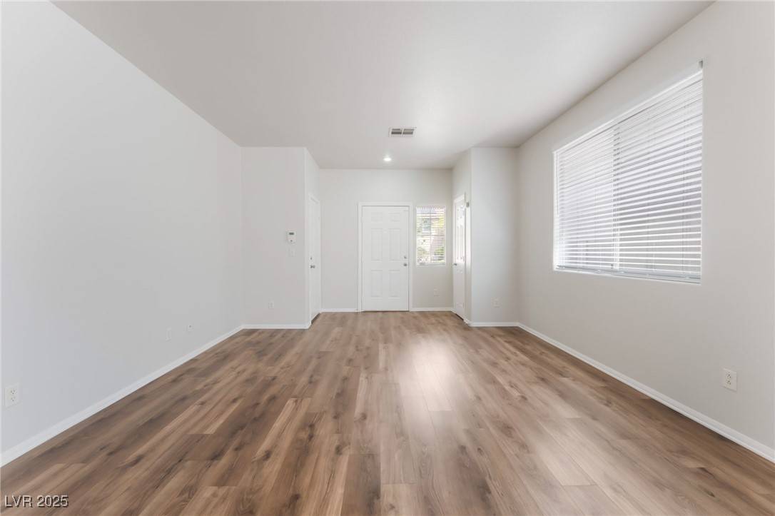Las Vegas, NV 89143,8729 Shady Pines DR