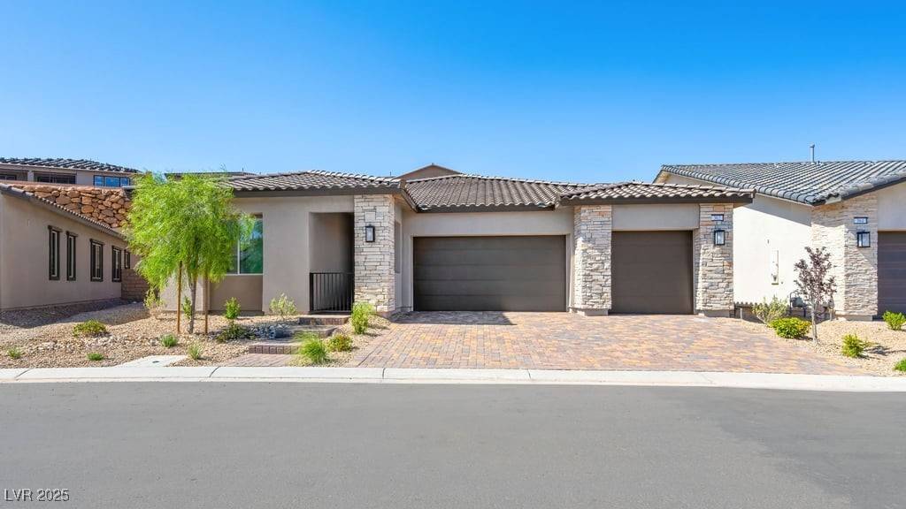 Henderson, NV 89011,362 Tigullio AVE