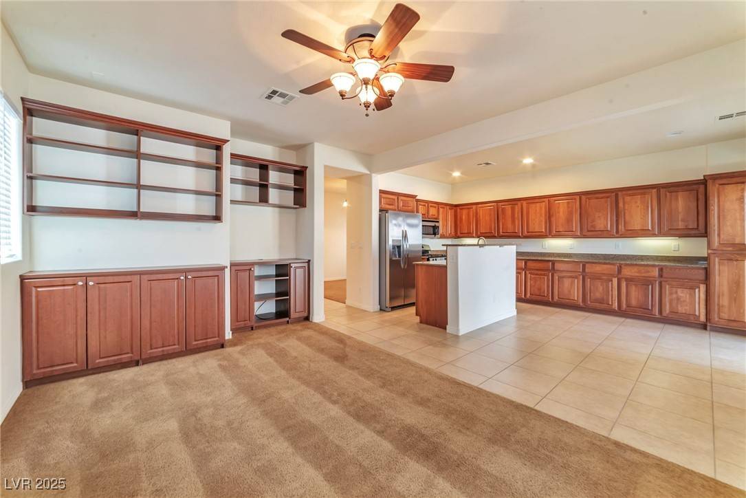 Las Vegas, NV 89131,8550 Bright Bush ST