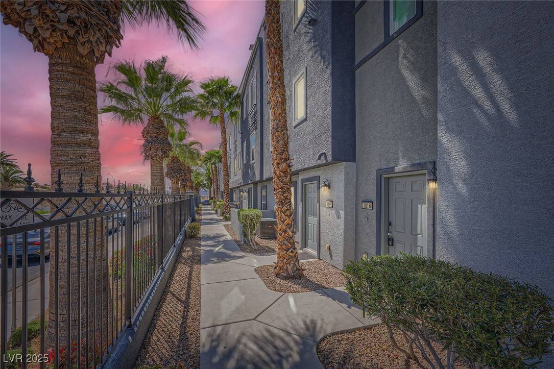 Las Vegas, NV 89147,9050 W Tropicana AVE #1015