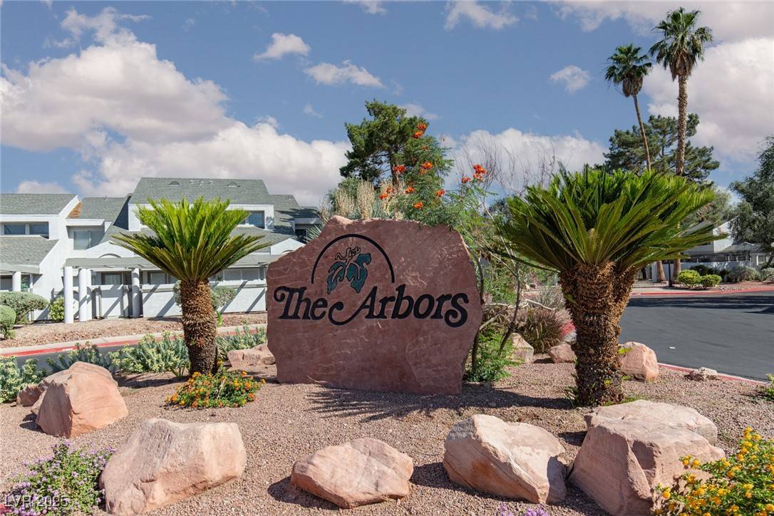 Las Vegas, NV 89110,5523 Orchard LN #0