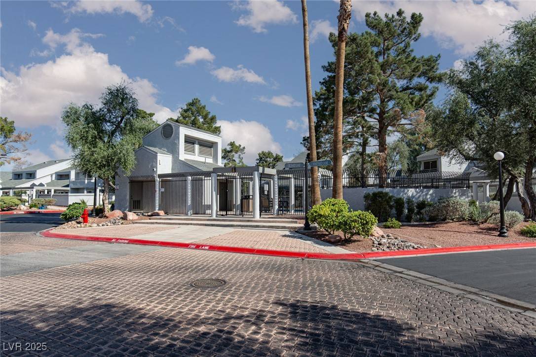 Las Vegas, NV 89110,5523 Orchard LN #0
