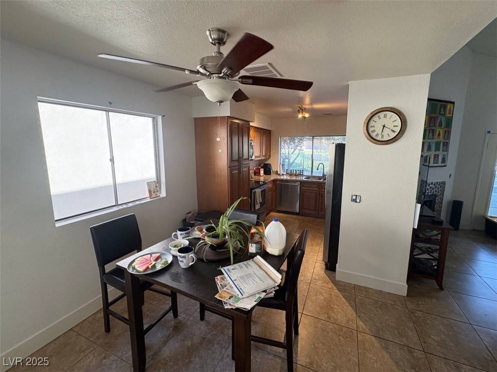 Las Vegas, NV 89109,2989 Bel Air DR