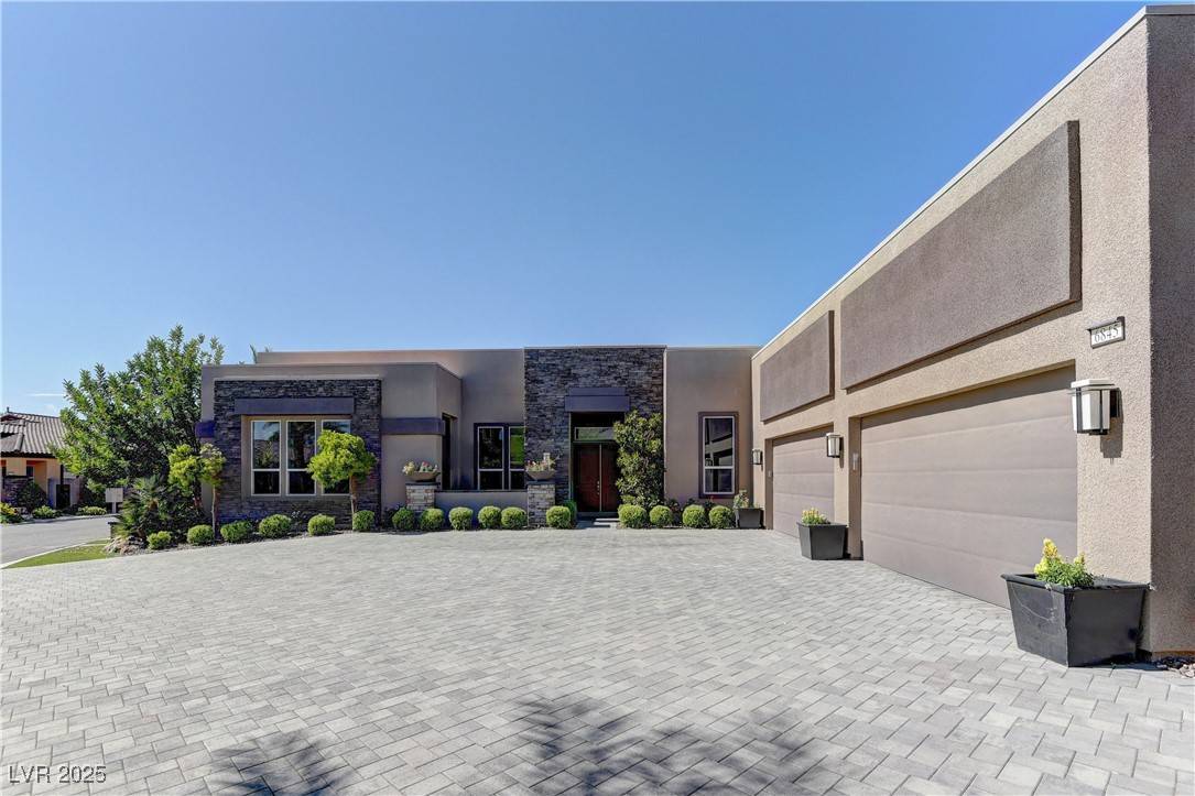 Las Vegas, NV 89120,6845 Hidden Sunset LN