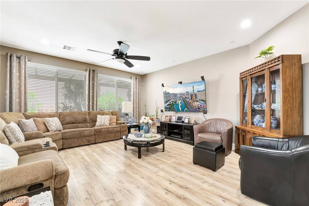 Las Vegas, NV 89178,10247 Jamapa DR