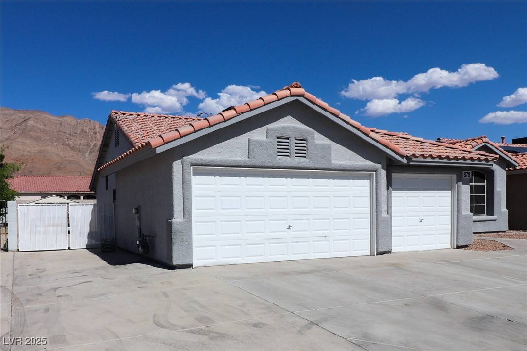 Las Vegas, NV 89110,878 Samoy ST