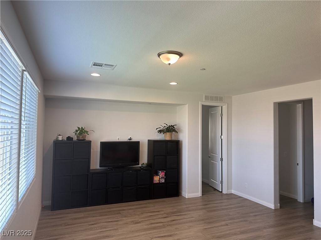 Las Vegas, NV 89130,5404 Scandia Lore CT