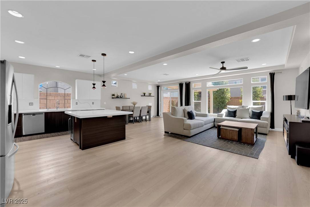 Las Vegas, NV 89139,9604 Stoney Mesa CT