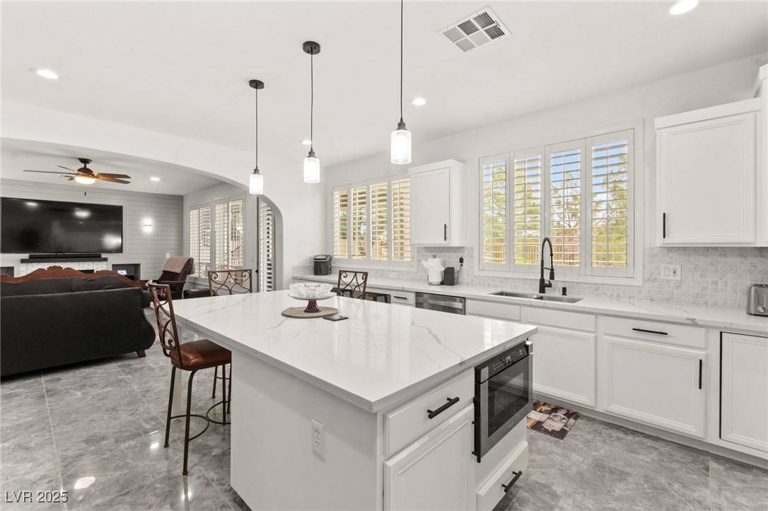 Las Vegas, NV 89138,366 Rancho La Costa ST