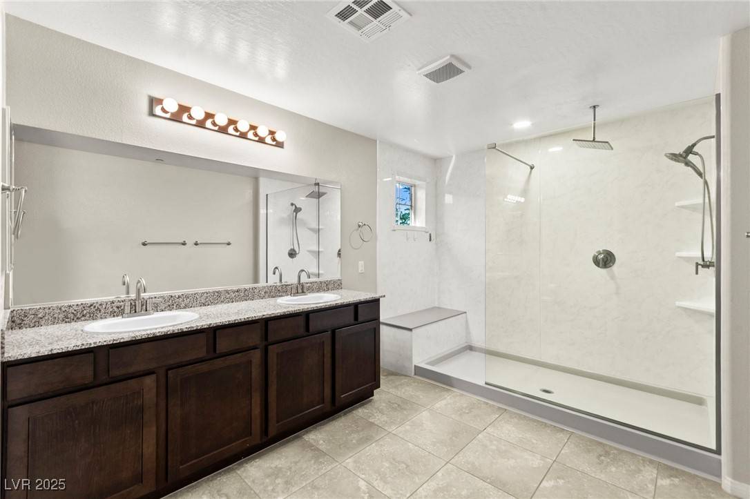 Henderson, NV 89002,2333 Mundare DR