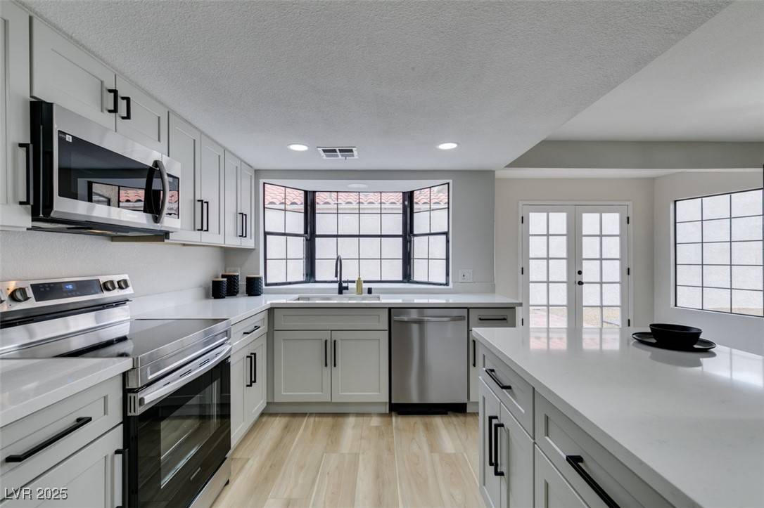 Las Vegas, NV 89120,5151 Tennis CT