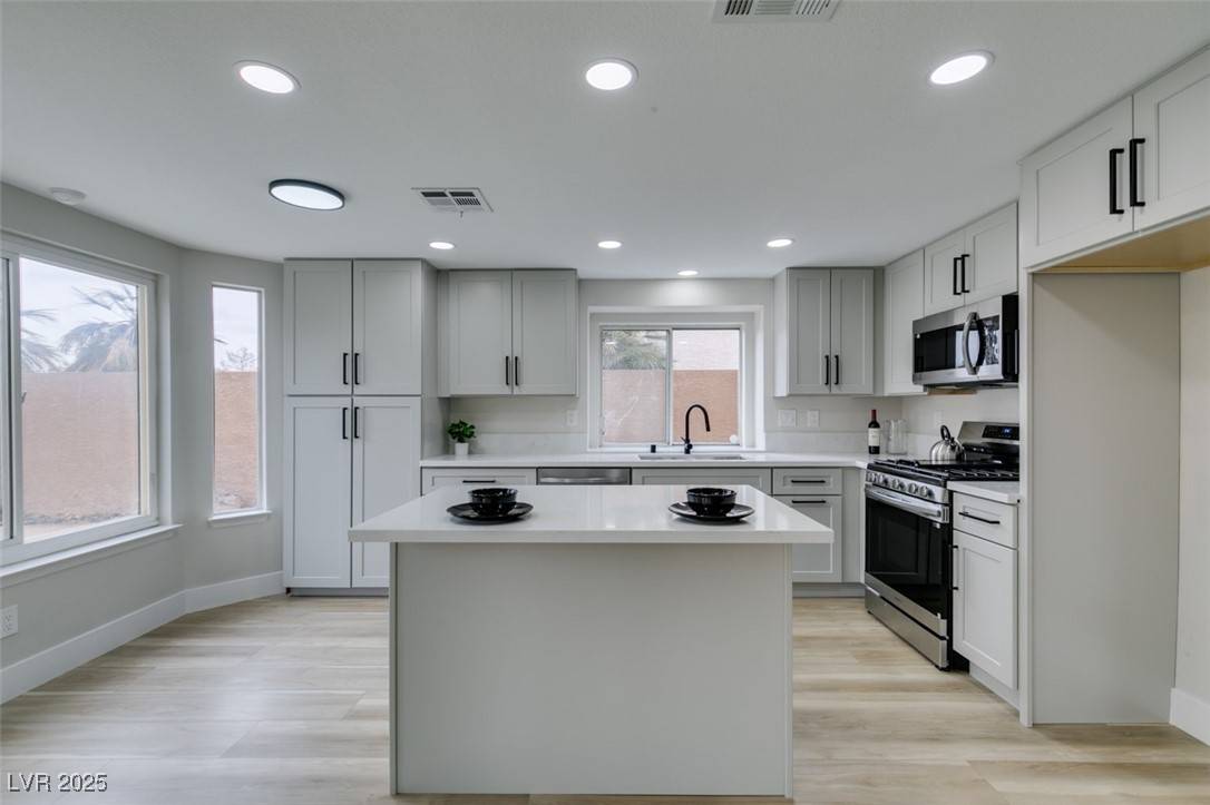 Henderson, NV 89074,71 Sea Holly WAY