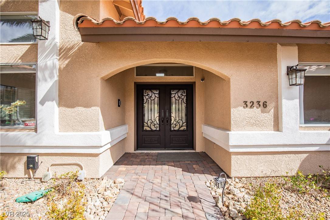 Las Vegas, NV 89117,3236 Cliff Sieler CT