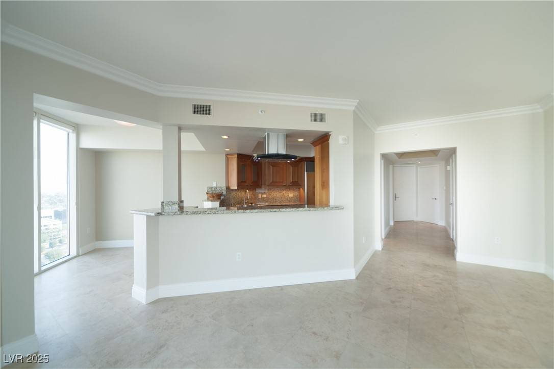 Las Vegas, NV 89109,2777 Paradise RD #1505