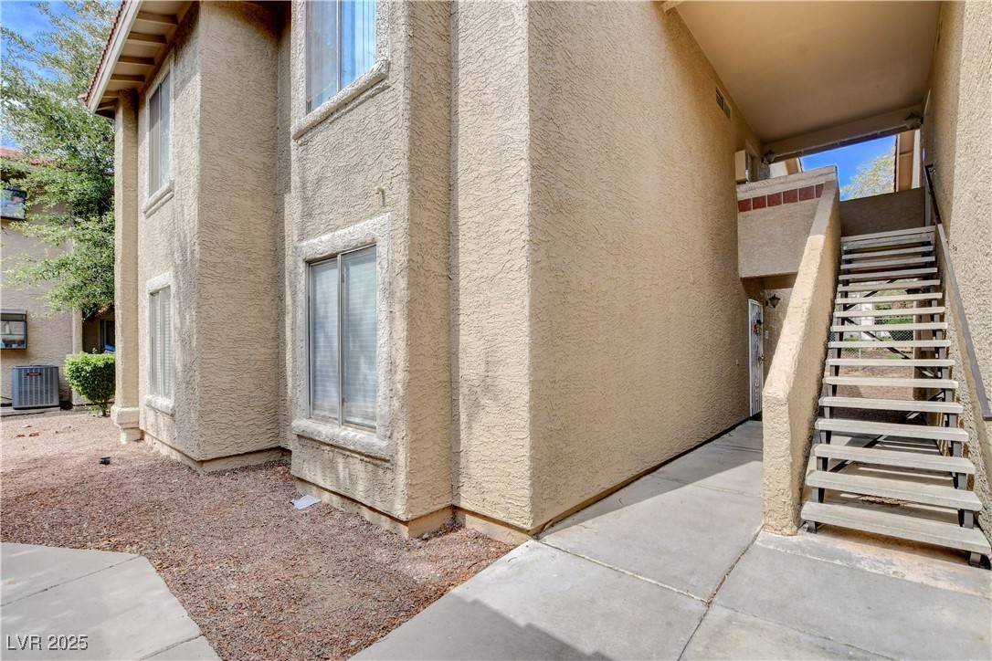 Las Vegas, NV 89145,7200 Pirates Cove RD #2084