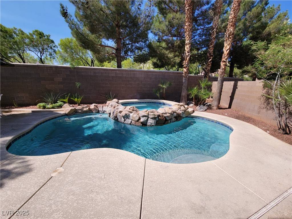 Las Vegas, NV 89148,23 Indian Run WAY