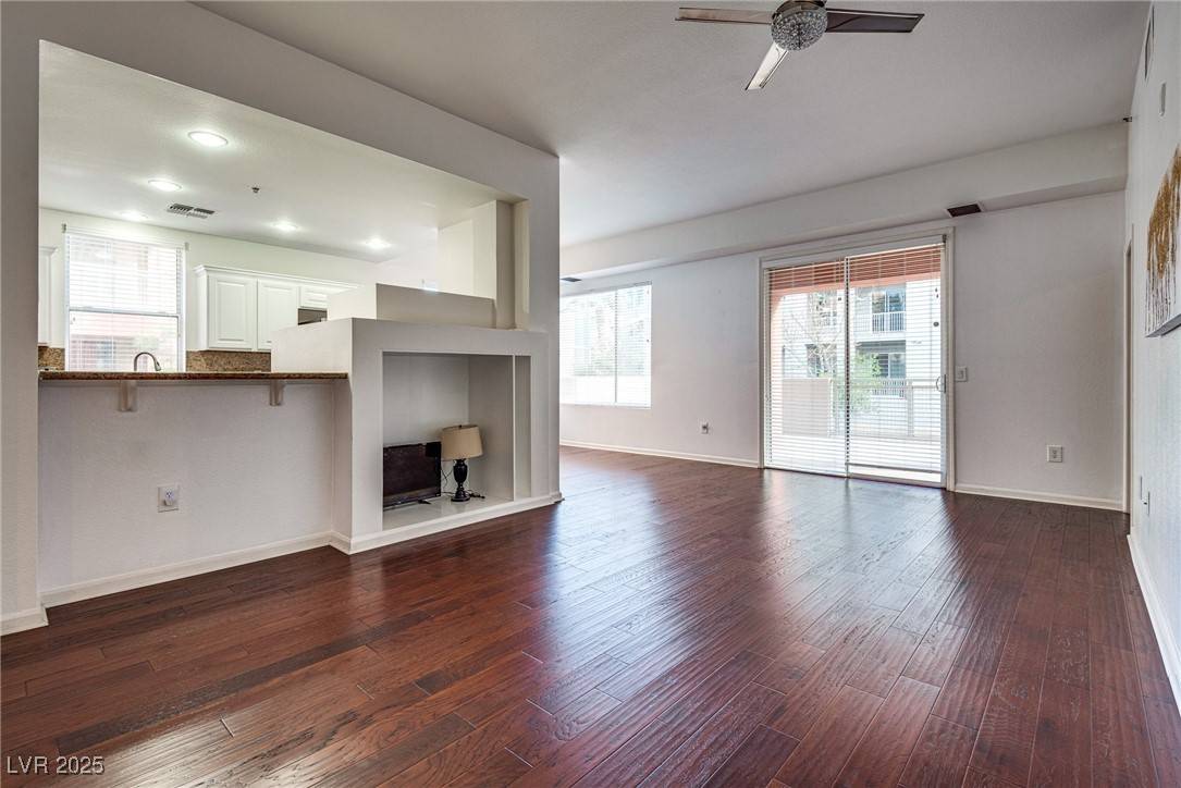 Las Vegas, NV 89123,35 E Agate AVE #208