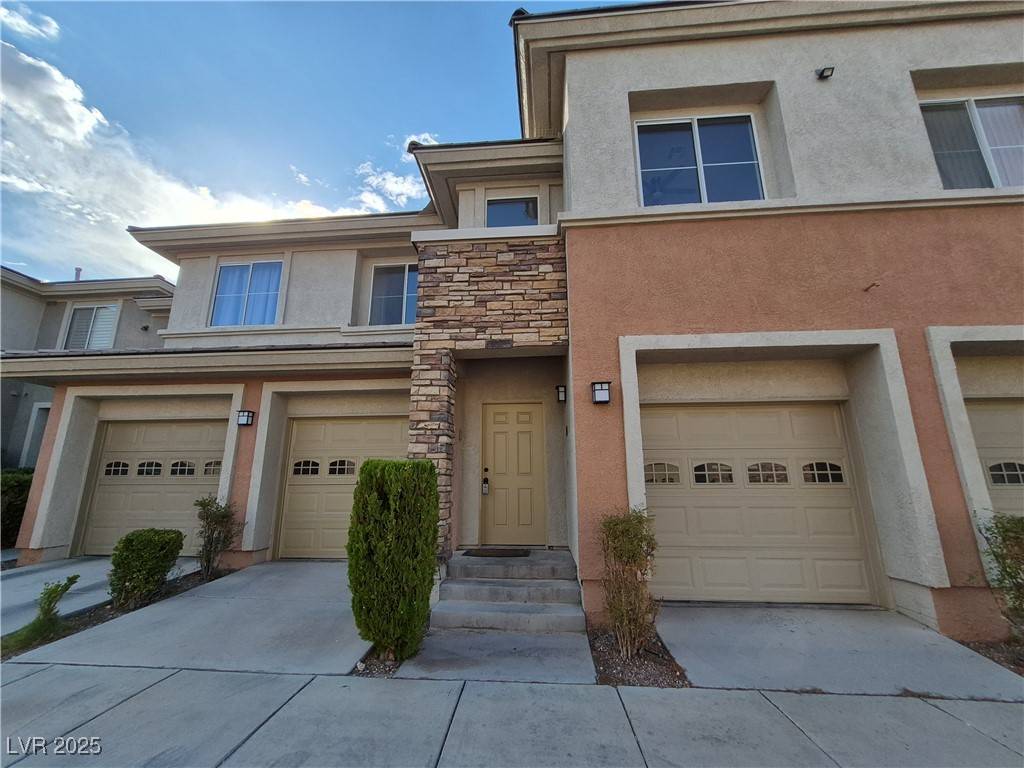 Las Vegas, NV 89144,716 Peachy Canyon CIR #203