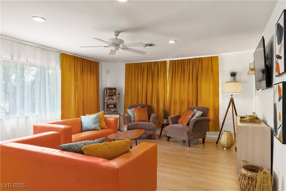 Las Vegas, NV 89104,1013 Francis AVE