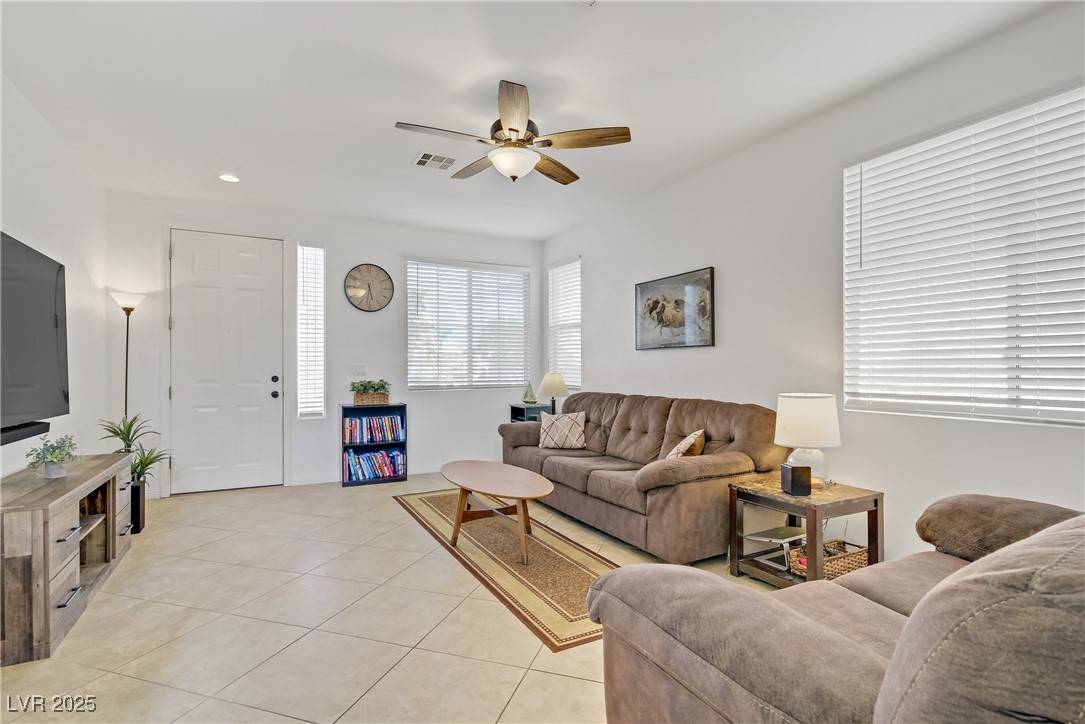 Las Vegas, NV 89129,3205 Rainmaker ST
