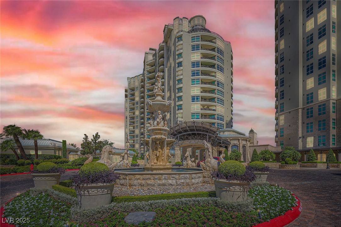 Las Vegas, NV 89145,9101 Alta DR #1203