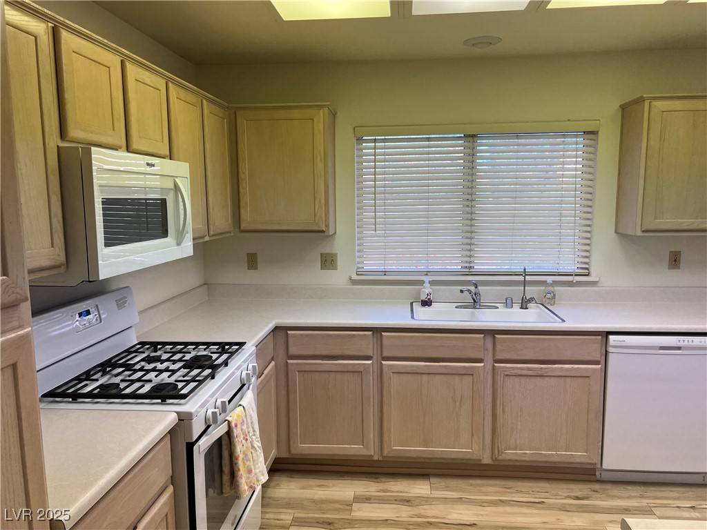 Las Vegas, NV 89134,2516 Sunup DR