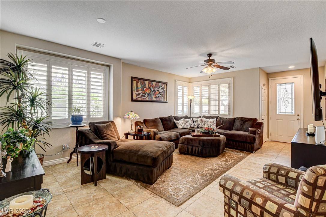 Las Vegas, NV 89117,2958 Lapis Beach DR