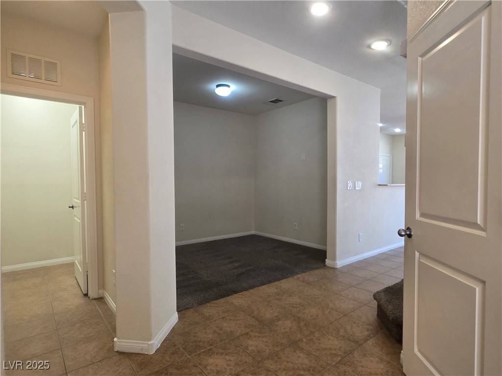 Las Vegas, NV 89178,9312 Gold Dove CT