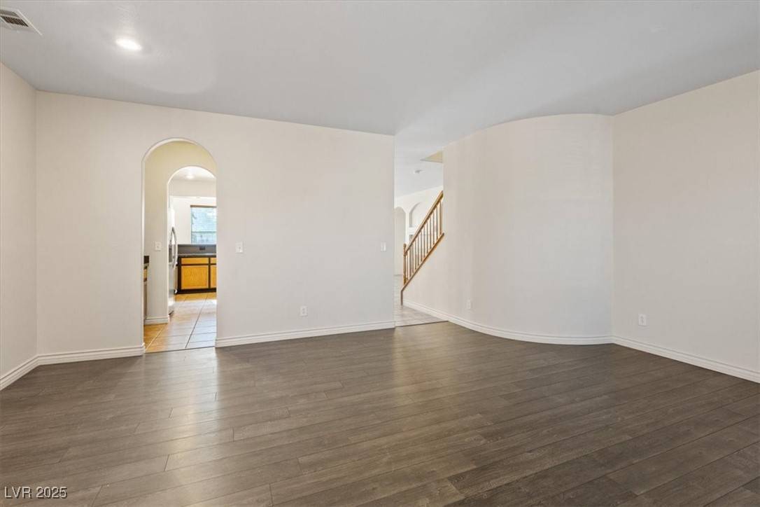 Henderson, NV 89015,227 Palmarosa ST