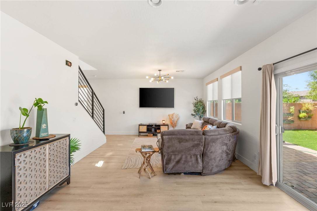 Las Vegas, NV 89148,6679 GENTLE CLOUD CT