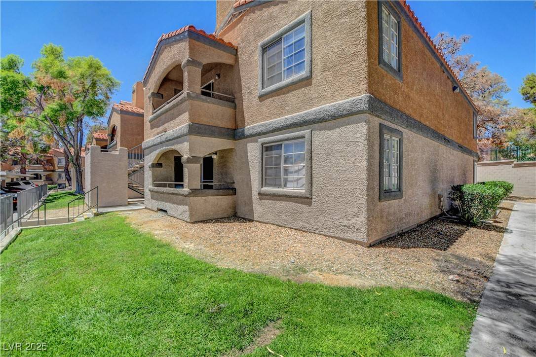 Las Vegas, NV 89107,201 Mission Laguna LN #104