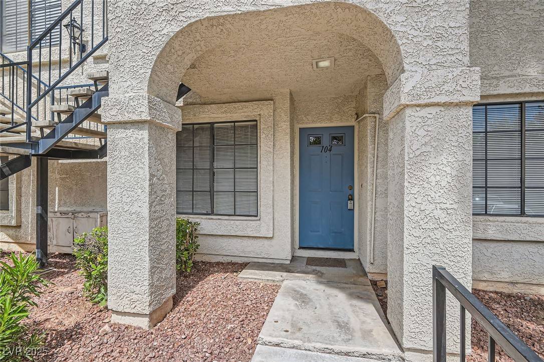 Las Vegas, NV 89103,4718 Nara Vista WAY #104