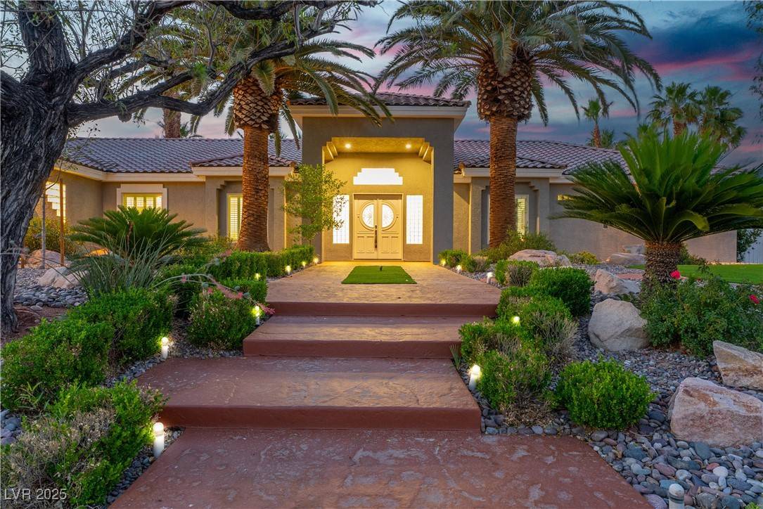 Las Vegas, NV 89129,7738 Willow Cove CIR