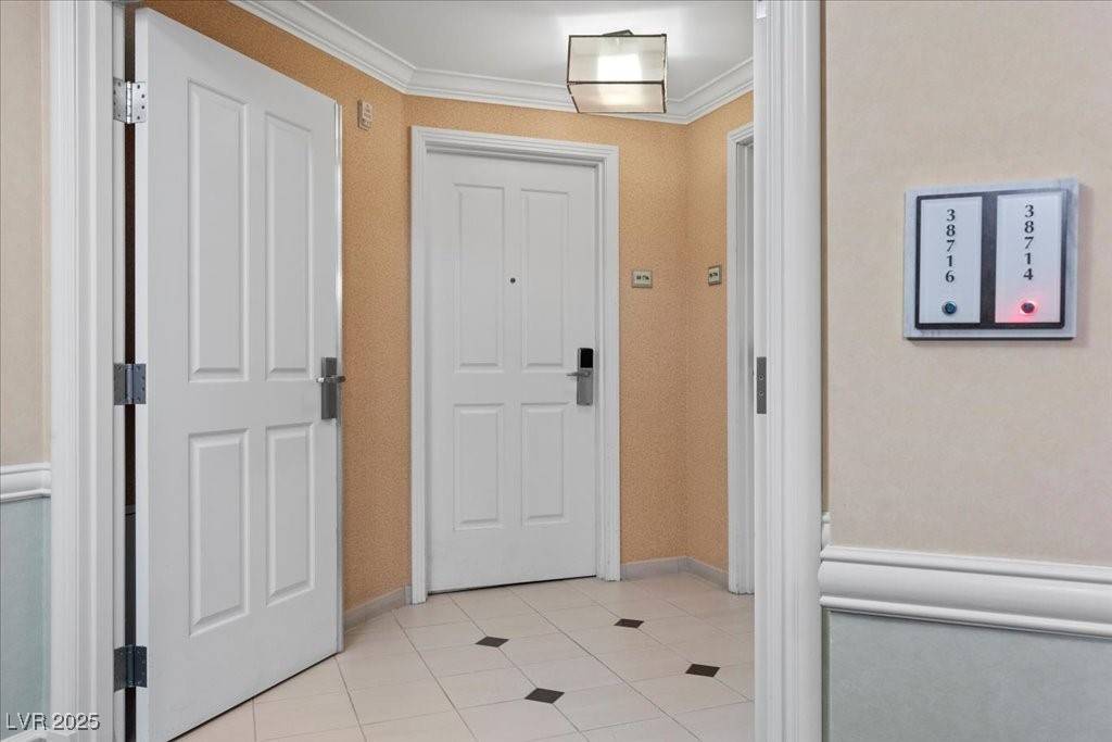 Las Vegas, NV 89109,135 E Harmon AVE #3816