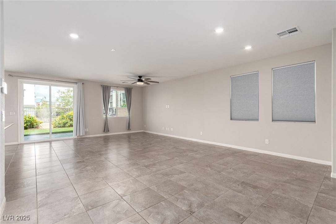 North Las Vegas, NV 89084,7733 Rosebark Cliffs ST