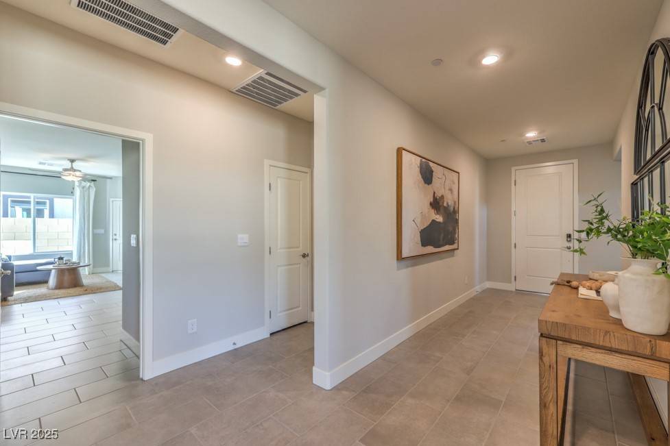 Henderson, NV 89011,1039 Forest Falcon DR