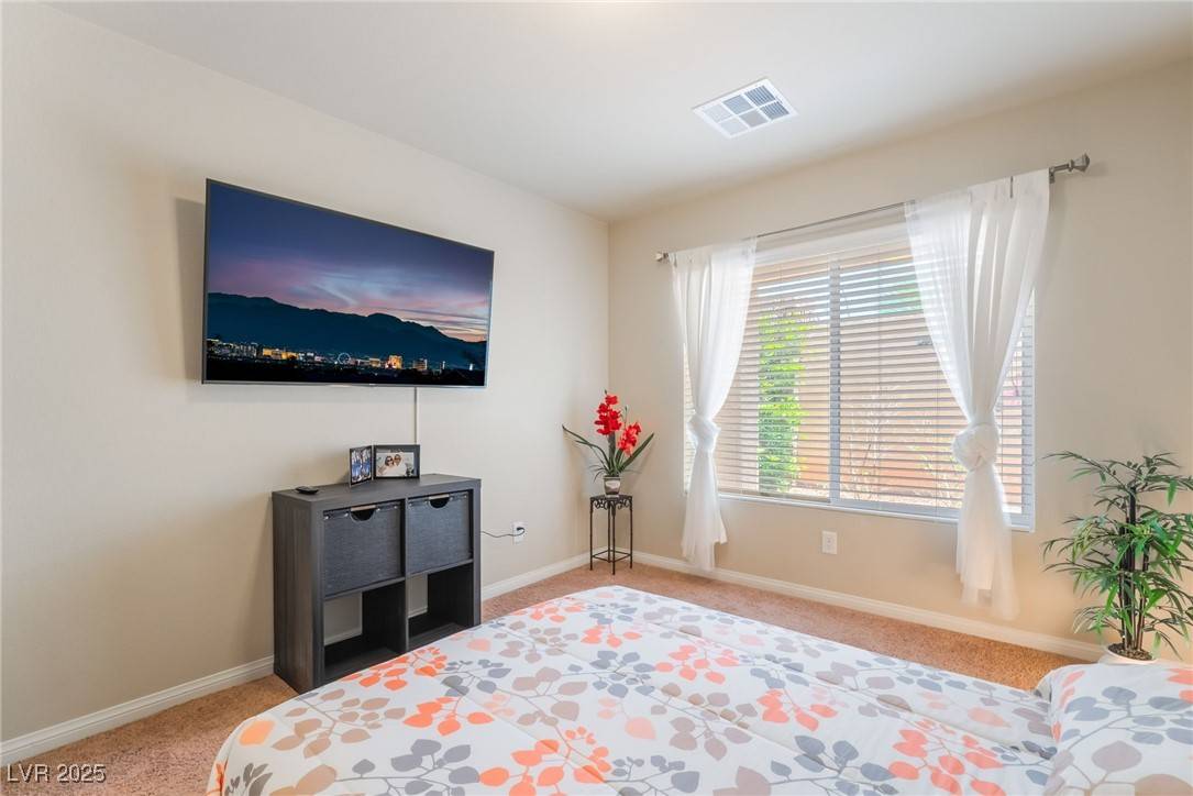 Las Vegas, NV 89141,9704 Morgan Creek CT